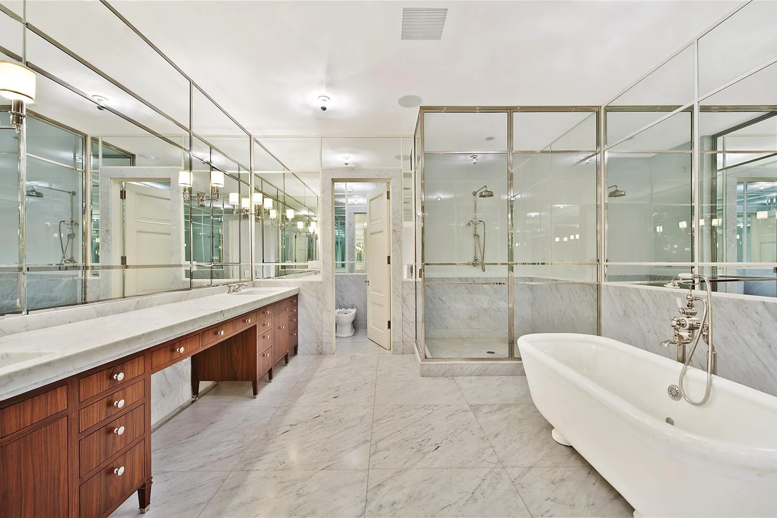Bagno in marmo e pietra naturale · Marmi di Carrara · lavoro 5