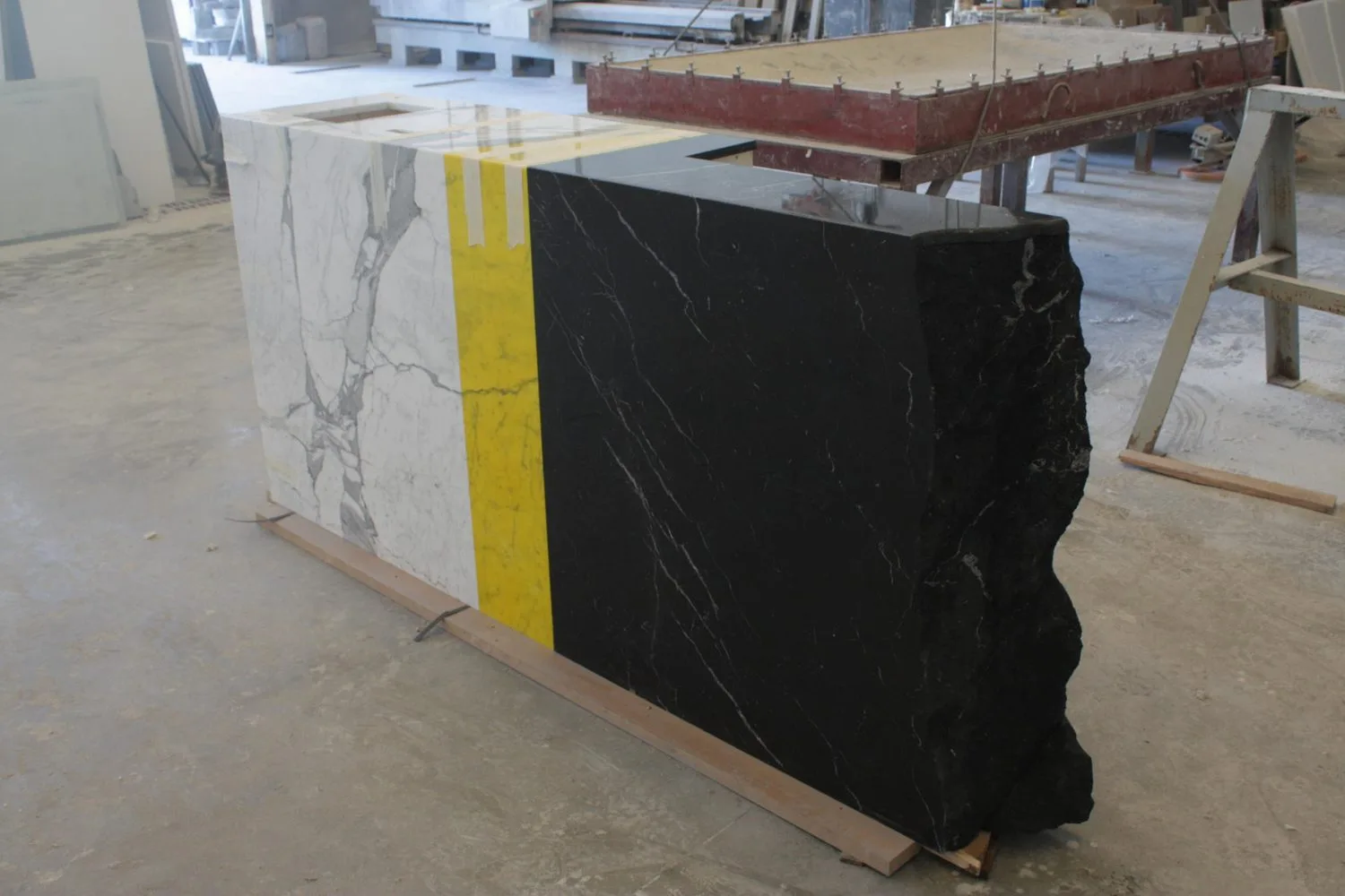 Rivestimento in marmo e pietra naturale · Marmi di Carrara · lavoro 26