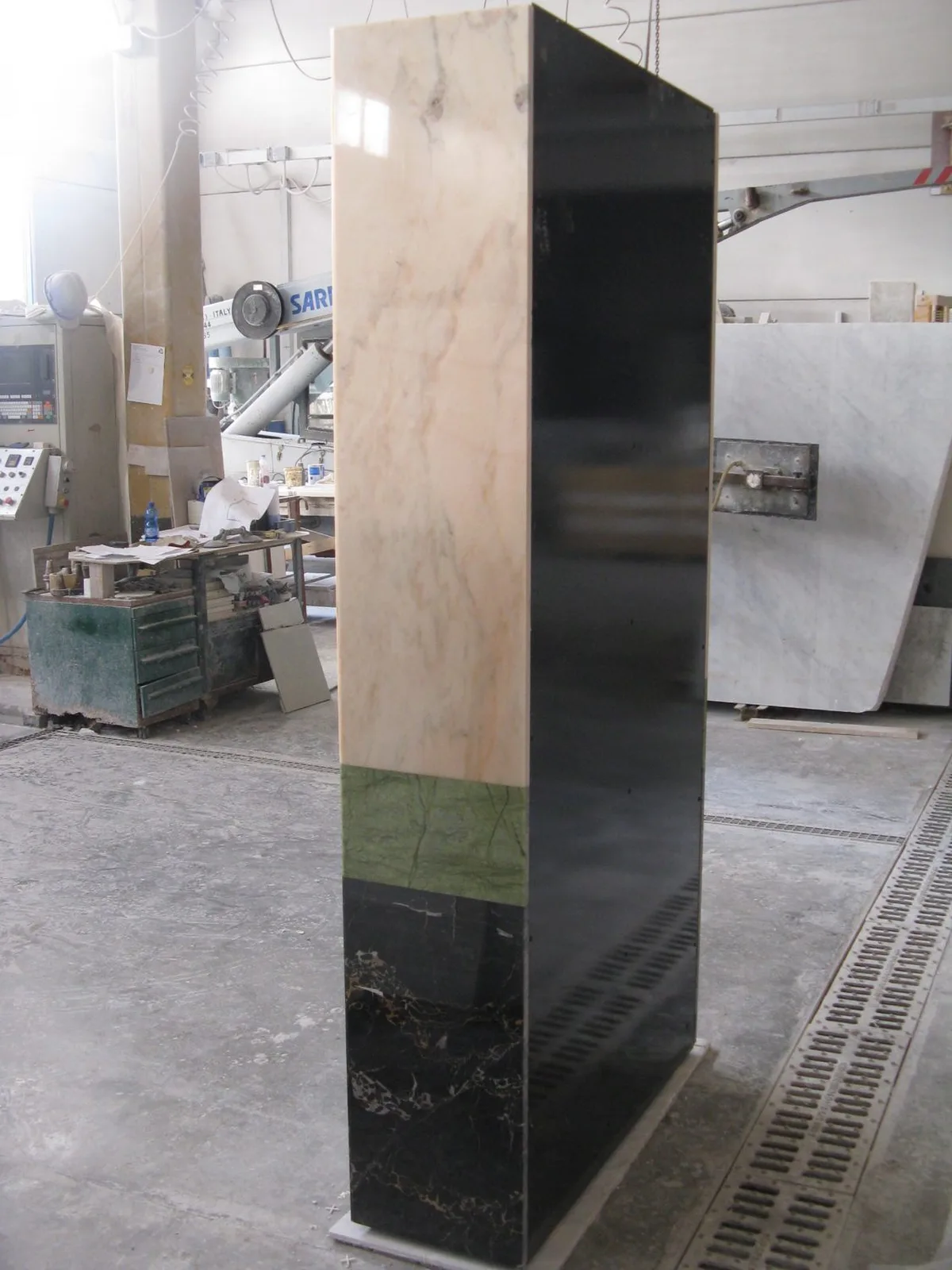 Arredo in marmo e pietra naturale · Marmi di Carrara · lavoro 15