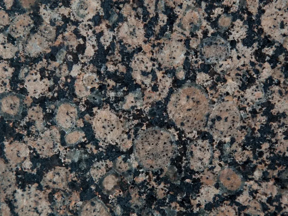 Baltic Brown · granito · lastra · foto 2