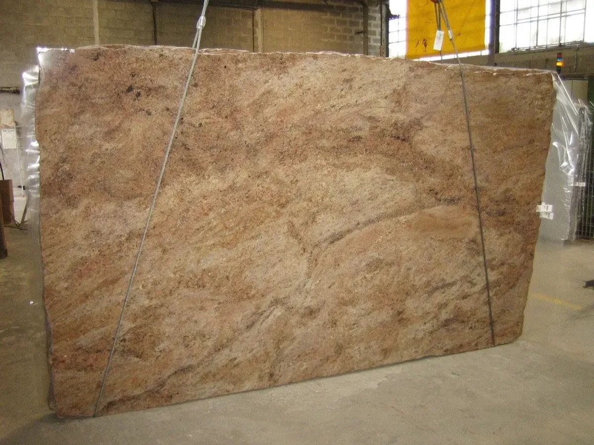 Giallo Yara · granit