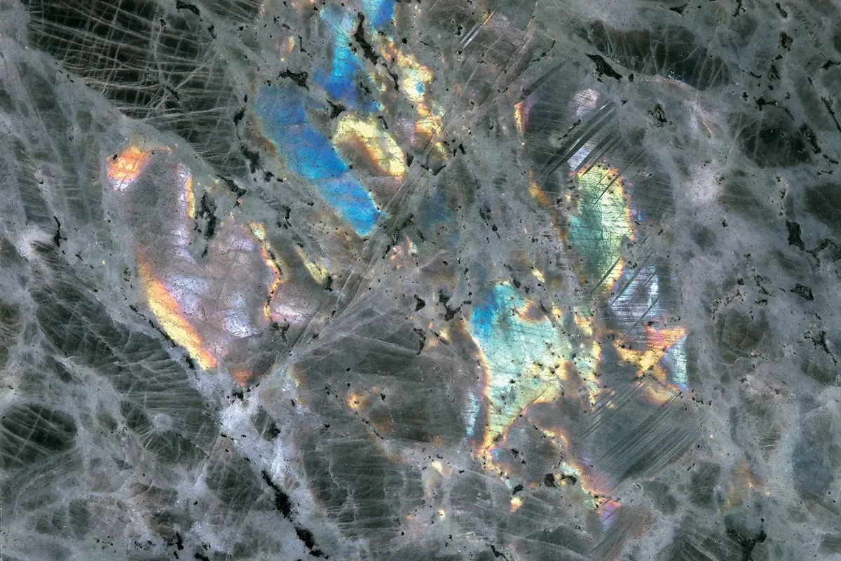 Labradorite Multicolor · pietre semipreziose