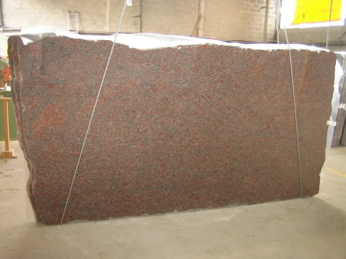 Magnum Red · granit