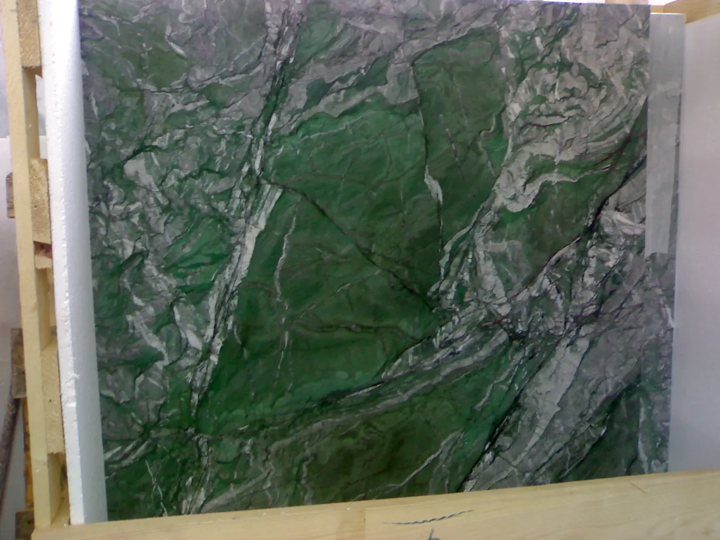 Malachite · pietra semipreziosa · lastra · foto 3