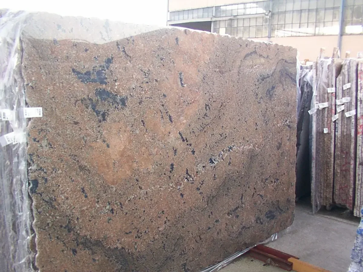 Marron Fantasy · granit