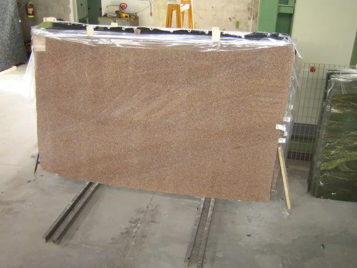 Rosa Stresa · granit