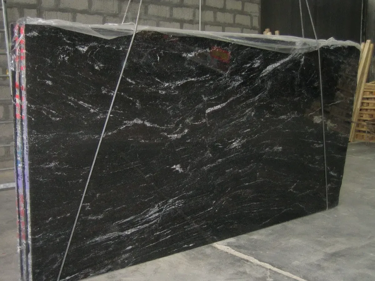 Tundra Red · granit