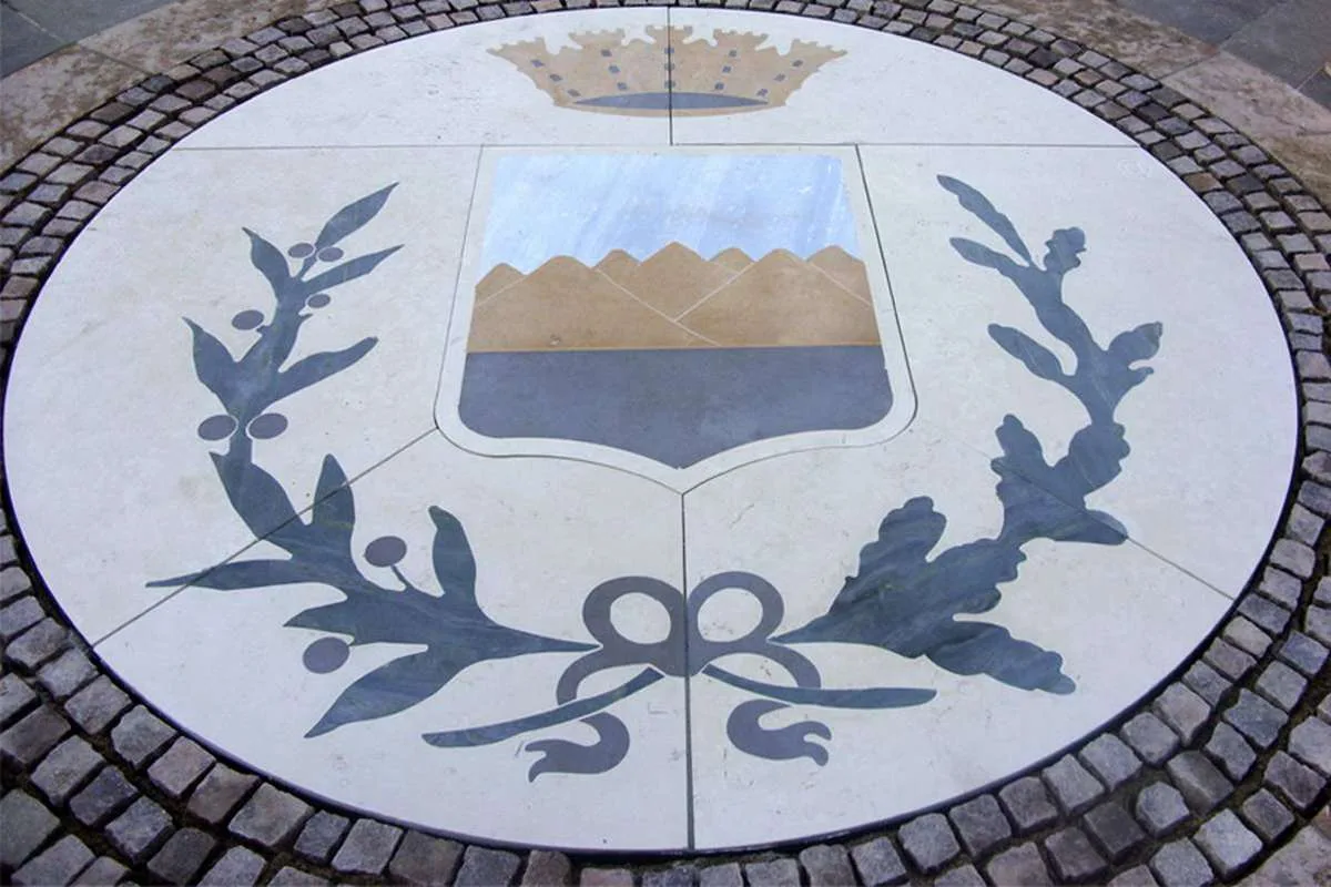 Esterni in marmo e pietra naturale · Marmi di Carrara · progetto 5